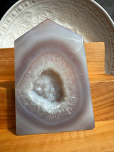 Load image into Gallery viewer, Agate Druzy Tower
