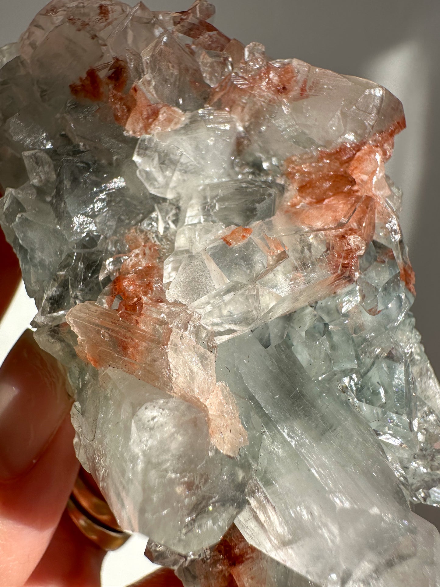 Apophyllite with Red Heulandite