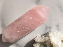 Load image into Gallery viewer, Rose quartz dt
