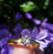 Load image into Gallery viewer, Solitaire Diamond Ring
