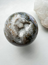 Load image into Gallery viewer, Moss agate Sphere
